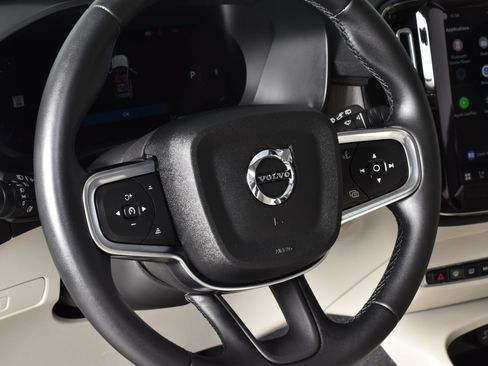 Used 2023 Volvo XC40 B5 Ultimate w/ Protection Package Premier AWD/4WD image 18