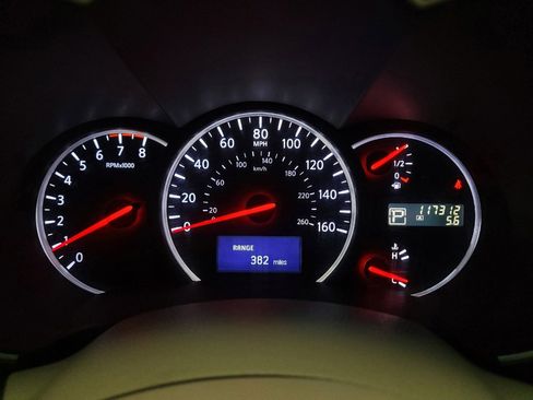 Used 2015 Nissan Quest SV FWD image 23