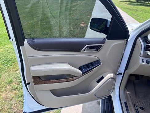 Used 2016 GMC Yukon Denali w/ Open Road Package AWD/4WD image 13