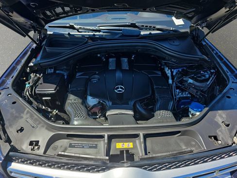 Used 2019 Mercedes-Benz GLS 450 4MATIC image 31
