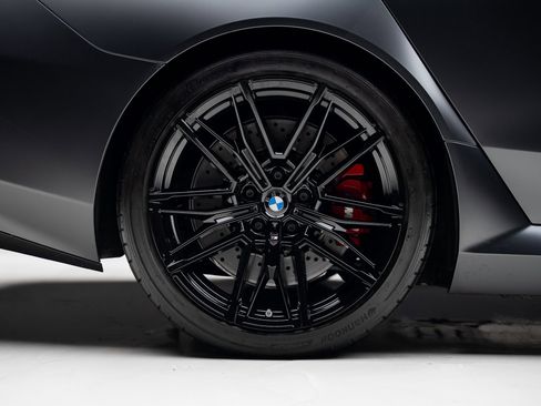 Used 2025 BMW M5 w/ Carbon Package image 38