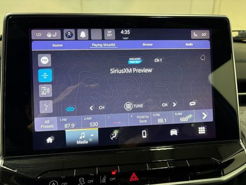 Used 2023 Jeep Compass Latitude w/ Convenience Group AWD/4WD image 17