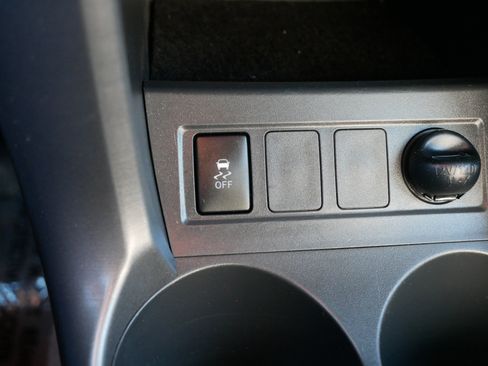 Used 2012 Toyota RAV4 4WD w/ Value Pkg image 27