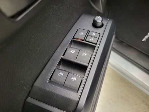 Used 2023 Toyota Tacoma SR image 25