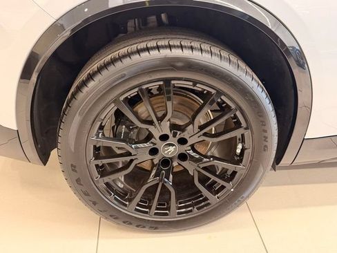 Used 2025 Maserati Grecale Modena AWD/4WD image 25