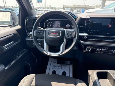 Used 2024 GMC Sierra 1500 Elevation AWD/4WD image 17