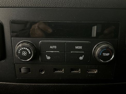 Used 2019 GMC Yukon SLT w/ Premium Edition AWD/4WD image 21