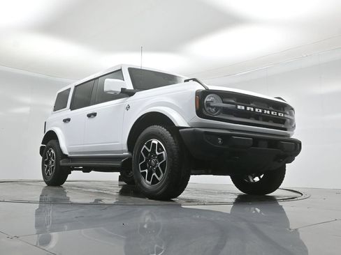 New 2026 Ford Bronco Outer Banks image 46