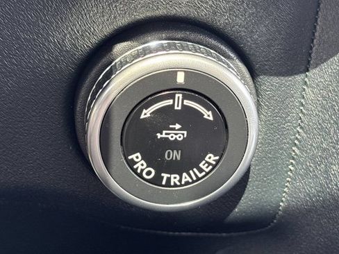 Used 2025 Lincoln Navigator Reserve AWD/4WD image 35