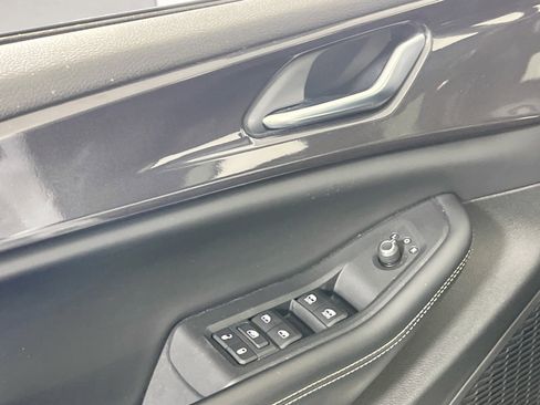 Used 2023 Jeep Grand Cherokee Altitude AWD/4WD image 17