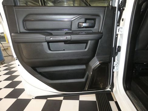 Used 2024 RAM 3500 Limited image 31