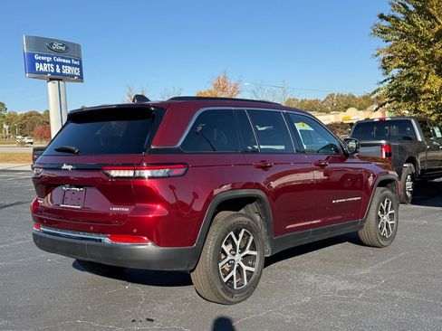 Used 2024 Jeep Grand Cherokee Limited image 4