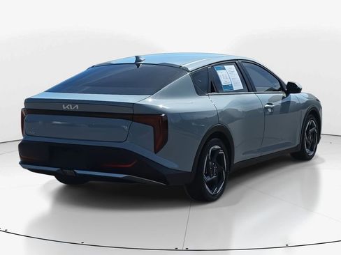 Used 2025 Kia K4 EX image 5