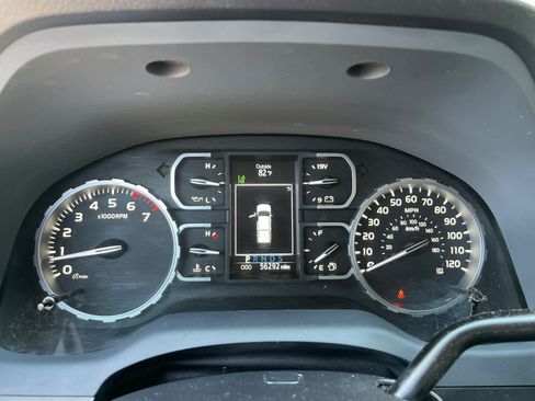 Used 2021 Toyota Tundra SR5 AWD/4WD image 13