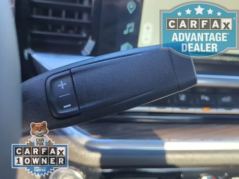 Used 2025 Chevrolet Silverado 2500 LT w/ Convenience Package image 11