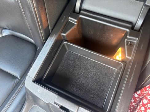 Used 2018 Chevrolet Traverse Premier w/ Redline Edition image 28