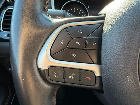 Used 2019 Jeep Compass Limited AWD/4WD image 13