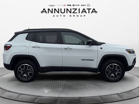 Certified 2025 Jeep Compass Trailhawk image 6