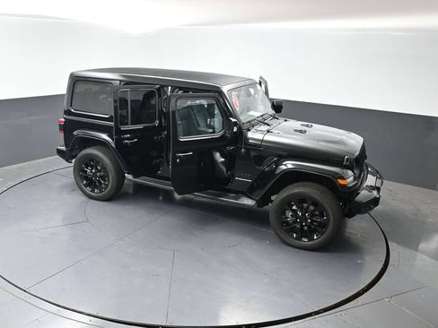 Used 2023 Jeep Wrangler Unlimited Sahara AWD/4WD image 59