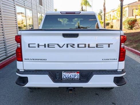 Used 2022 Chevrolet Silverado 1500 Custom image 5