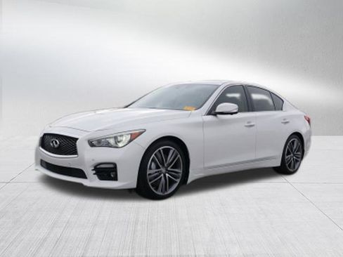 Used 2014 INFINITI Q50 Sport w/ Technology Package image 7