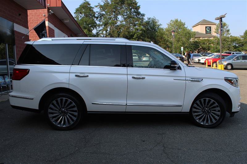 Used 2018 Lincoln Navigator Reserve w/ Technology Package AWD/4WD image 6