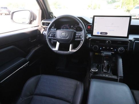Certified 2025 Toyota 4Runner TRD Off-Road Premium AWD/4WD image 26