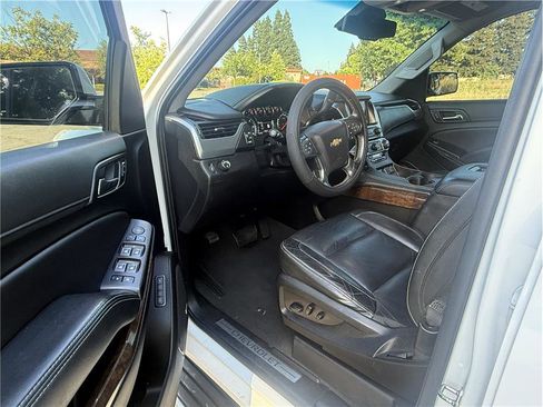 Used 2019 Chevrolet Tahoe LT RWD image 10