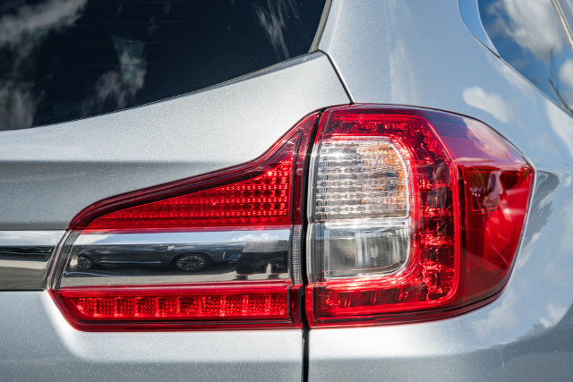 Used 2019 Subaru Ascent Limited AWD/4WD image 7
