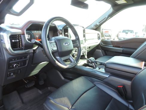 Used 2022 Ford F150 Lariat w/ Equipment Group 502A High image 7