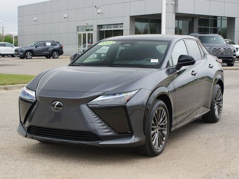 Used 2023 Lexus RZ 450e Premium AWD/4WD image 2