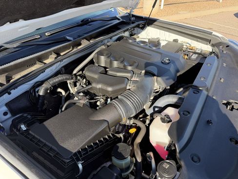 Used 2020 Toyota 4Runner SR5 image 46