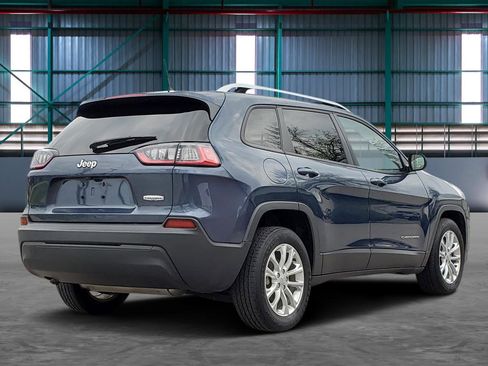 Used 2020 Jeep Cherokee Latitude w/ Cold Weather Group image 5