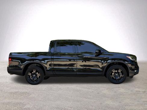 Used 2025 Honda Ridgeline Black Edition image 10