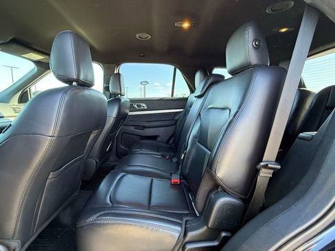 Used 2019 Ford Explorer XLT w/ Equipment Group 202A image 17