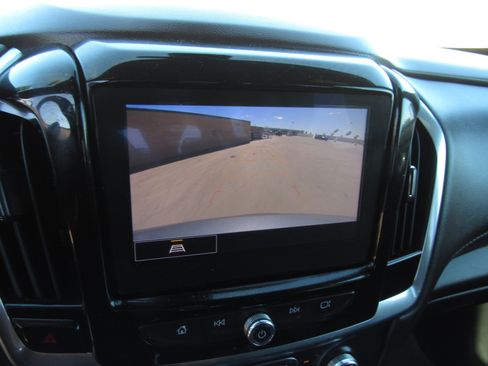 Used 2023 Chevrolet Traverse LT AWD/4WD image 20