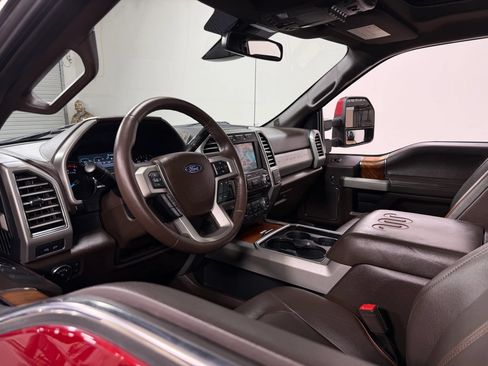 Used 2017 Ford F350 King Ranch w/ King Ranch Ultimate Package AWD/4WD image 15