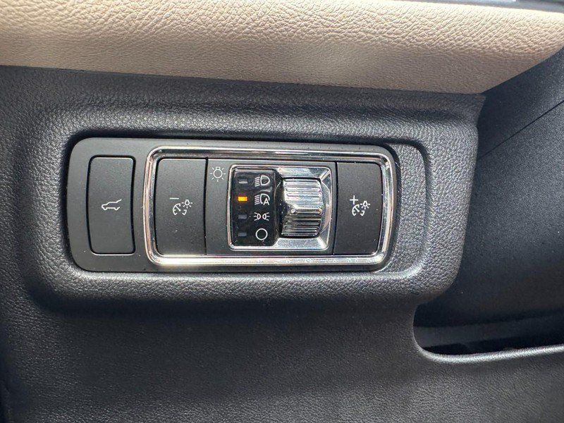 Certified 2025 Lincoln Corsair Reserve w/ Equipment Group 202A AWD/4WD image 22