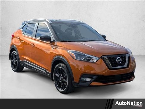 Used 2020 Nissan Kicks SR w/ SR Premium Package image 1