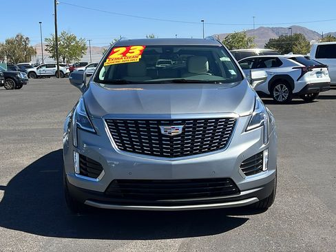 Used 2023 Cadillac XT5 Premium Luxury image 2
