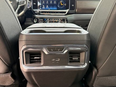 Used 2023 Chevrolet Silverado 1500 High Country w/ High Country Premium Package AWD/4WD image 30
