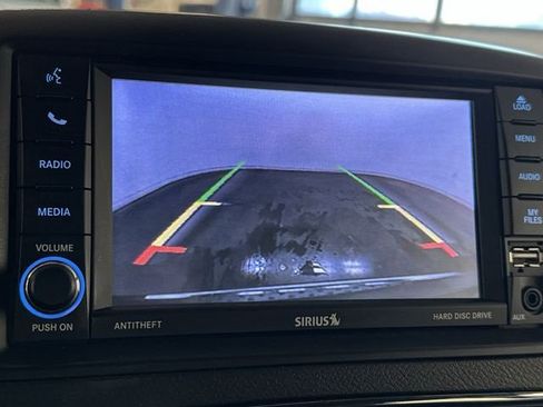 Used 2020 Dodge Grand Caravan SXT image 11