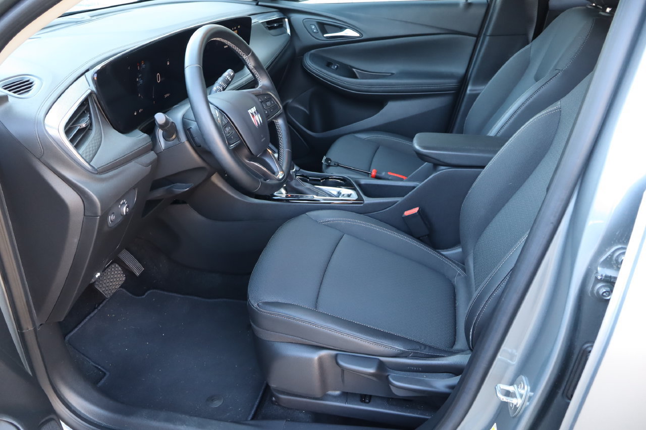 Used 2024 Buick Encore GX Preferred FWD image 15