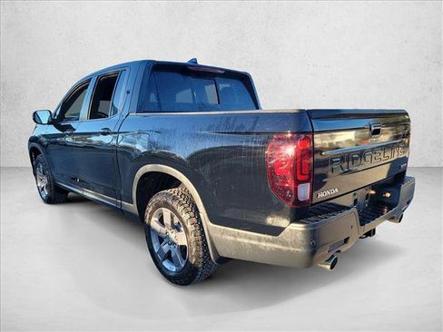 Used 2025 Honda Ridgeline TrailSport image 6