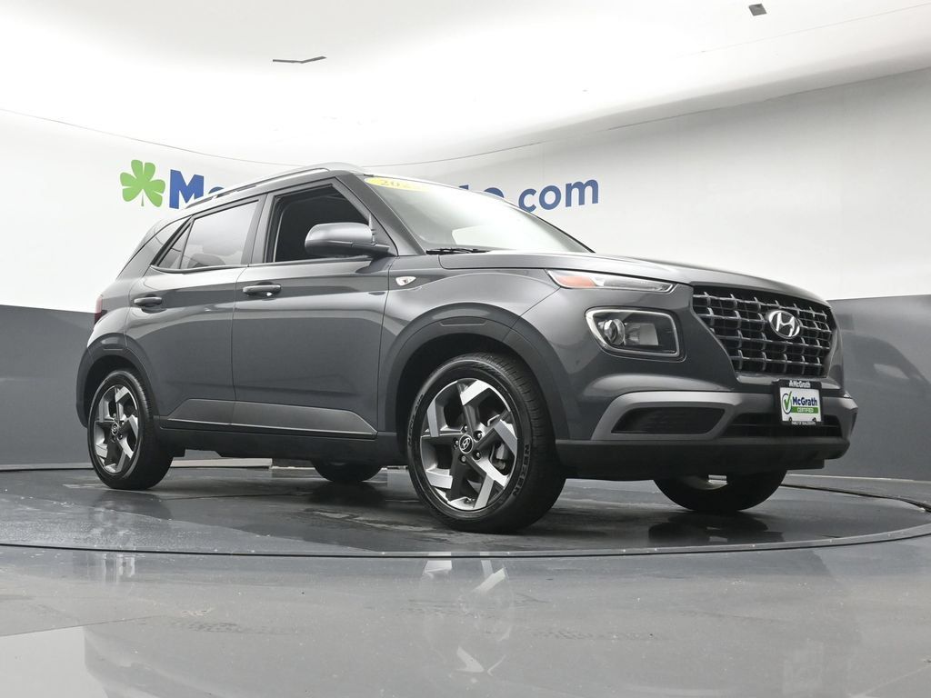 Used 2025 Hyundai Venue SEL FWD image 28