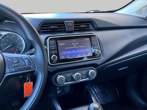 Used 2024 Nissan Versa S FWD image 7