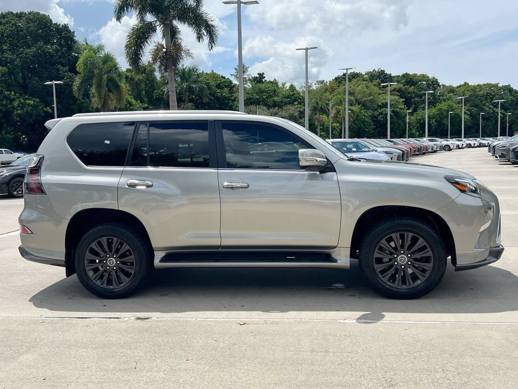 Certified 2023 Lexus GX 460 Premium w/ Accessory Package AWD/4WD image 8