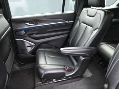 Used 2021 Jeep Grand Cherokee L Overland w/ Advanced Protech Group III AWD/4WD image 44