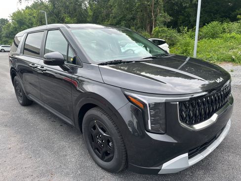 New 2026 Kia Carnival image 3