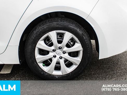 Used 2023 Toyota Corolla LE image 16